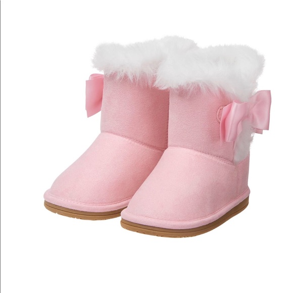 fur boots pink